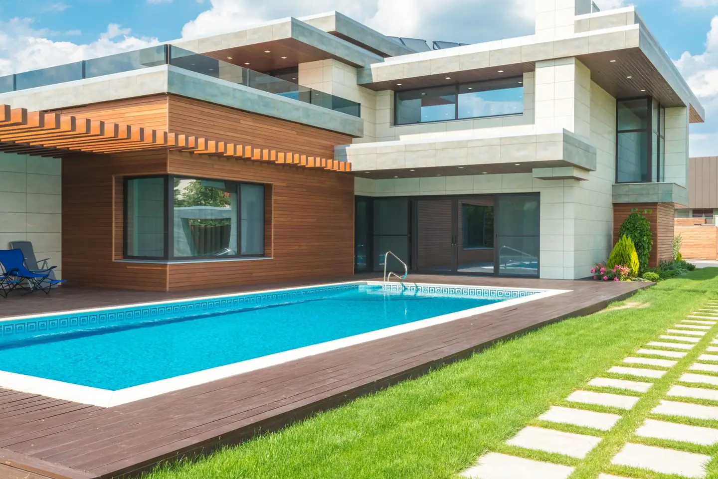 Swimming pool builders serving Byron, NSW